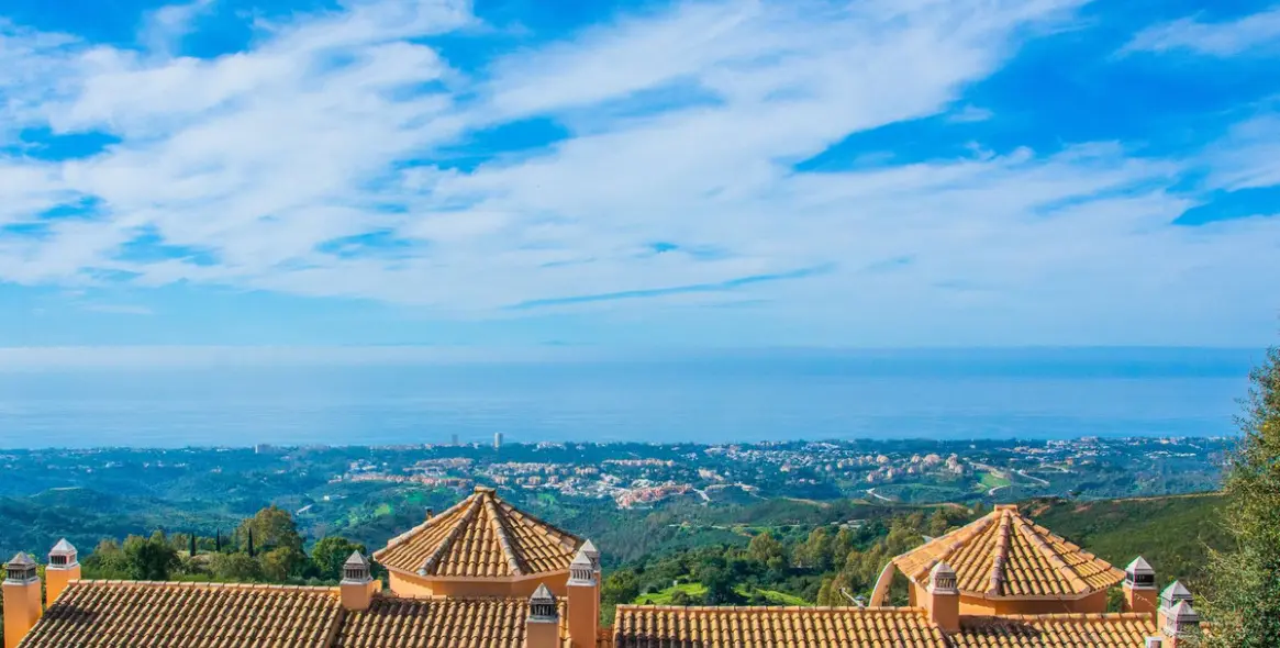 Продажа дома на две семьи в La Mairena 4