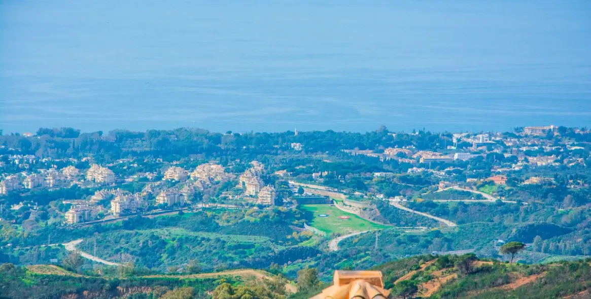 Продажа дома на две семьи в La Mairena 5