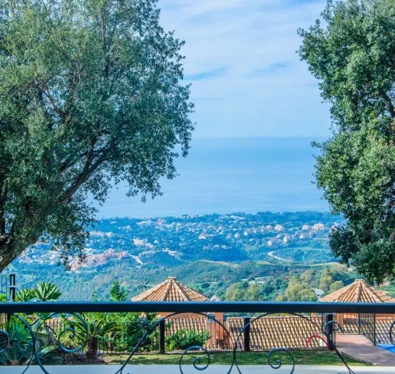 Продажа дома на две семьи в La Mairena