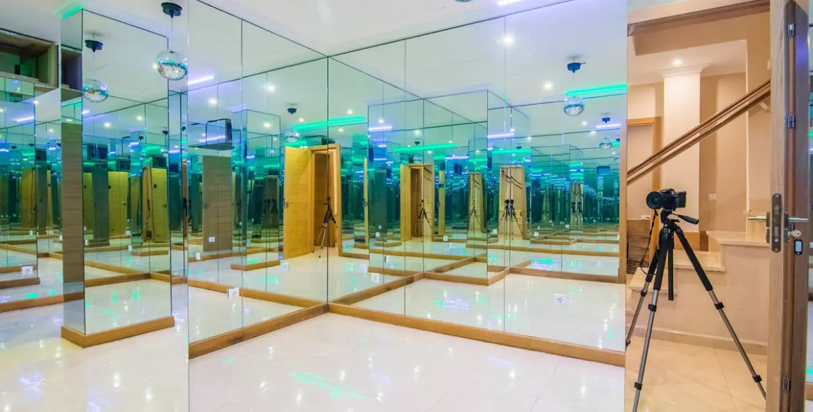 Sale of semi-detached house in La Mairena 44