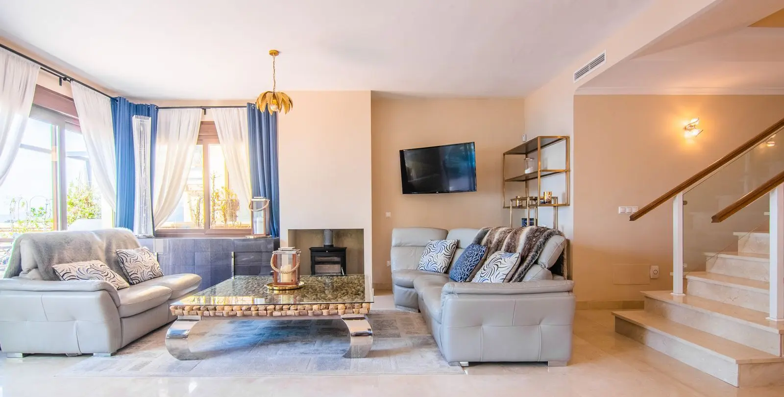 Venta de casa pareada en La Mairena 19