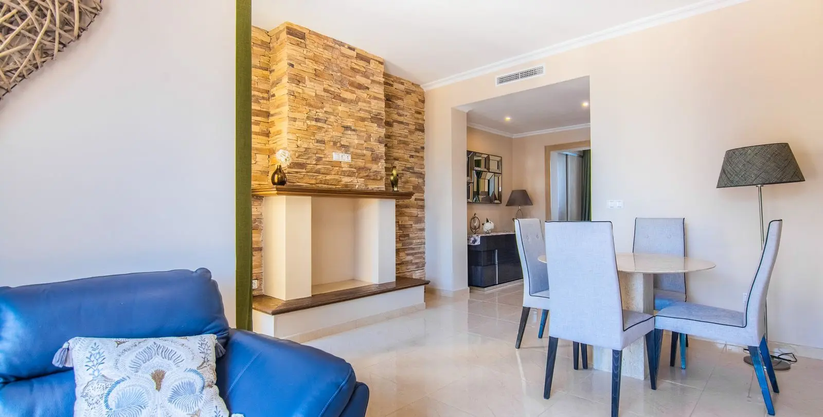 Venta de casa pareada en La Mairena 31