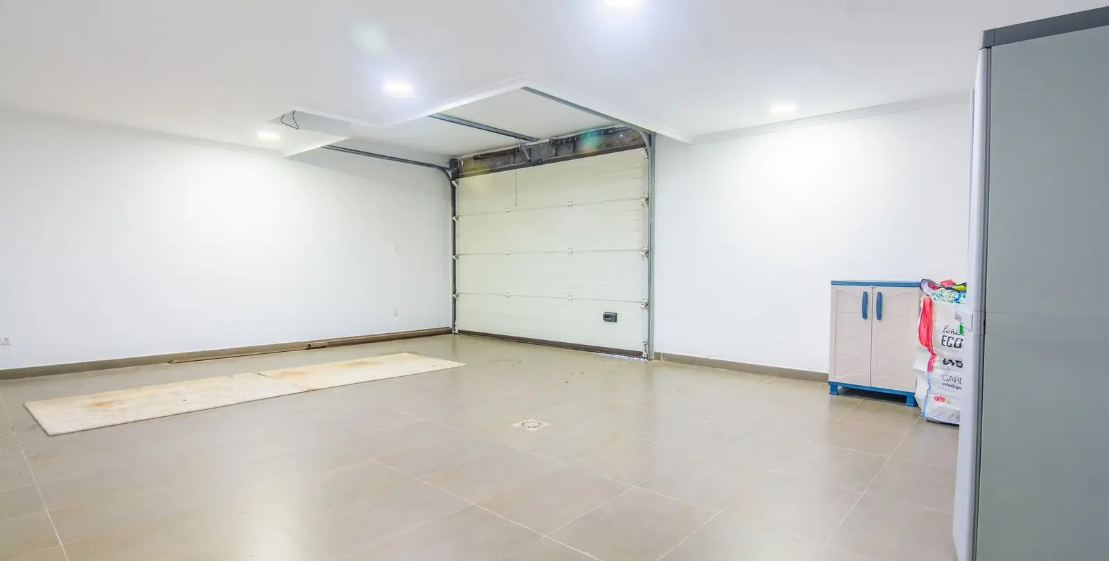 Venta de casa pareada en La Mairena 50