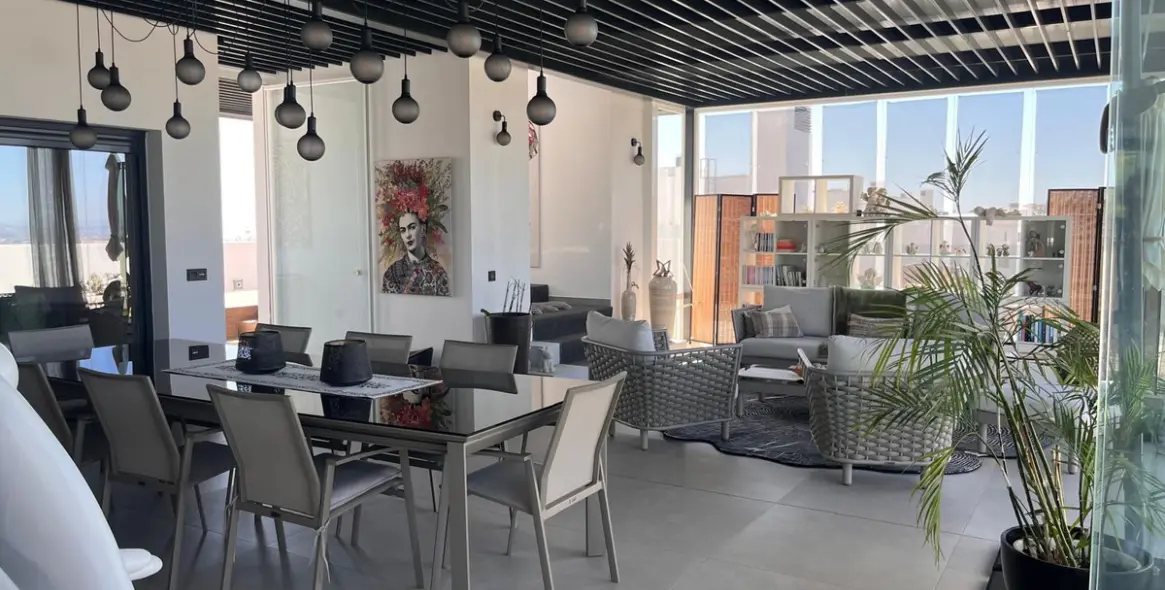 Sale of penthouse in Estepona 13