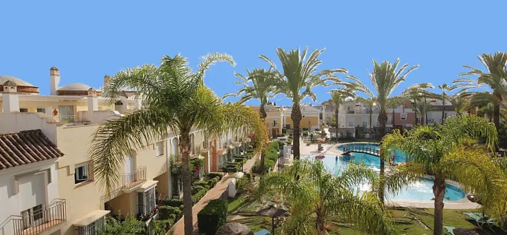 Продажа таунхауса в Bahía de Marbella 0