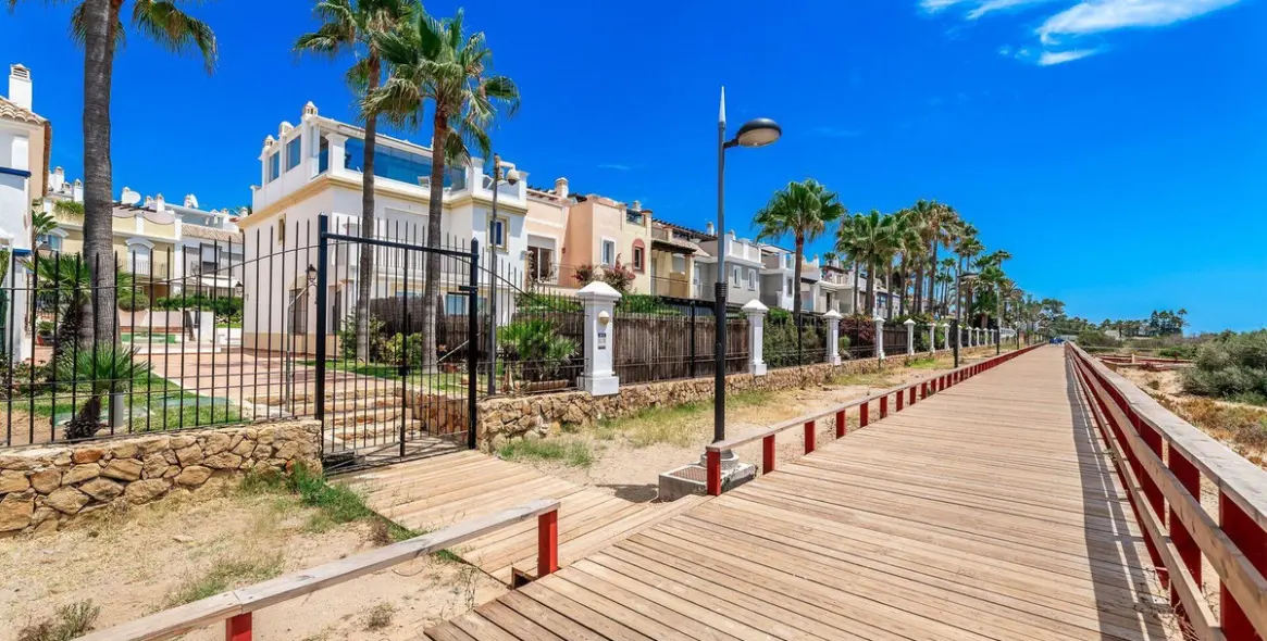 Продажа таунхауса в Bahía de Marbella 10