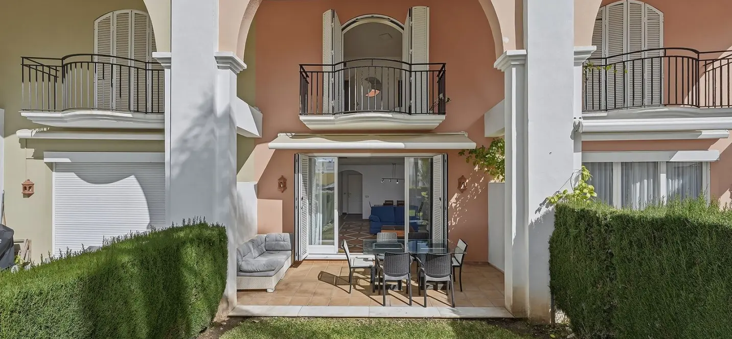 Sale of townhouse in Bahía de Marbella 2