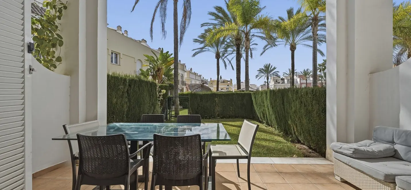 Sale of townhouse in Bahía de Marbella 3