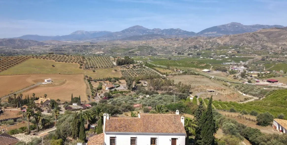 Venta de bed & breakfast en Alora 17