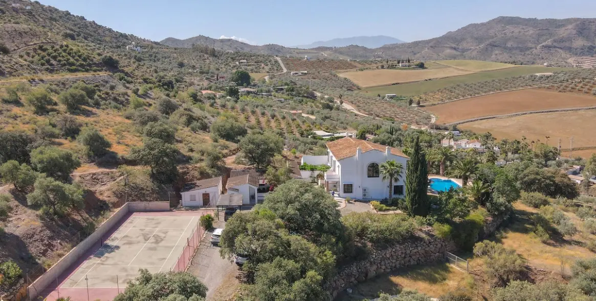 Venta de bed & breakfast en Alora 19