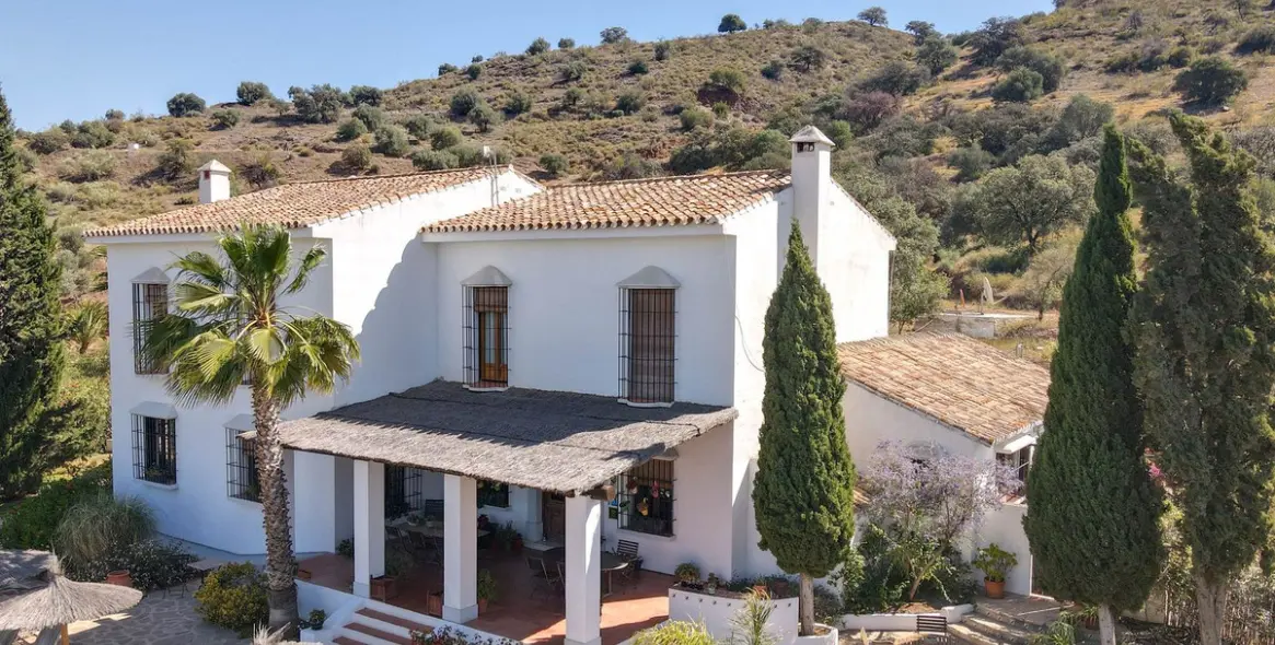 Venta de bed & breakfast en Alora 23