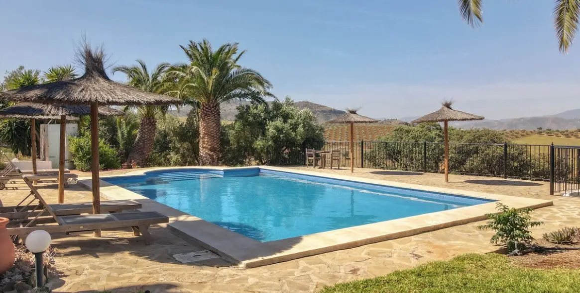 Venta de bed & breakfast en Alora 24