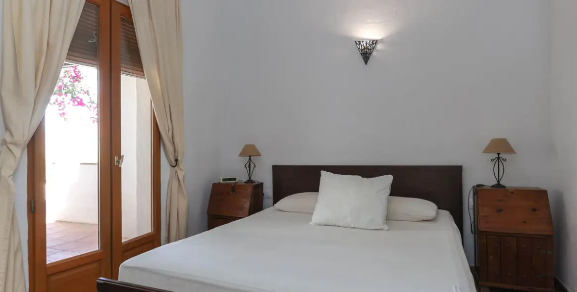 Venta de bed & breakfast en Alora 57