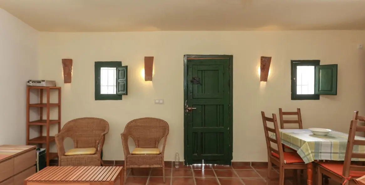 Venta de bed & breakfast en Alora 86