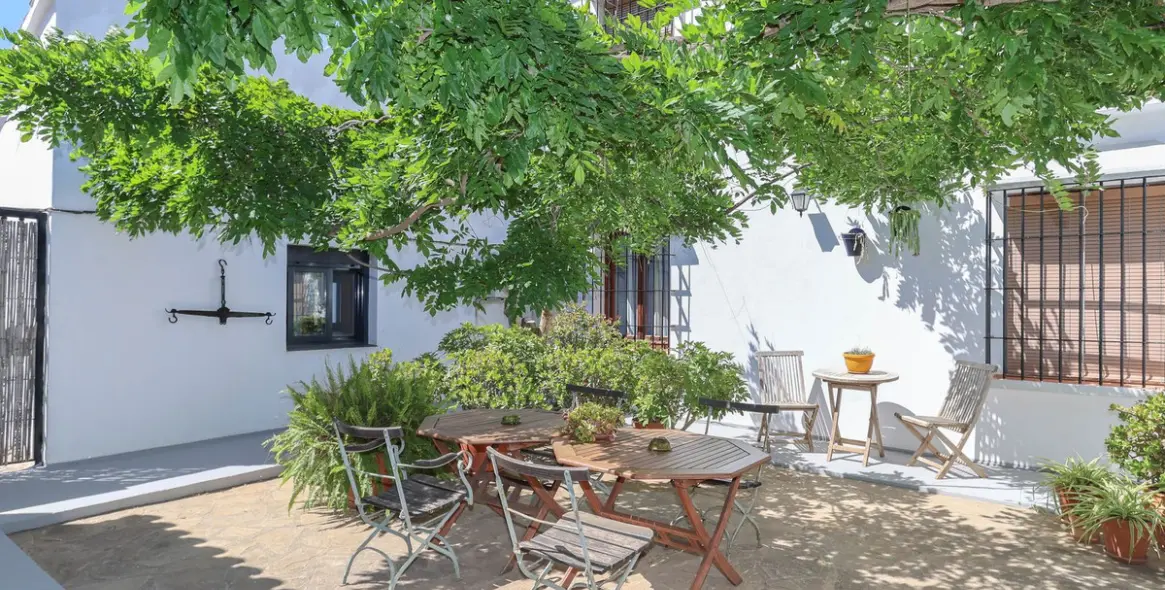 Venta de bed & breakfast en Alora 91