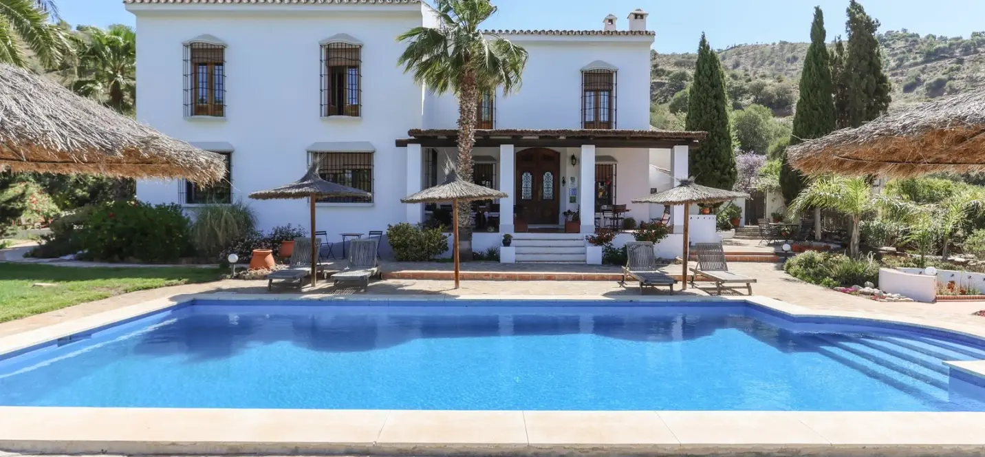 Sale of bed & breakfast in Alora 0