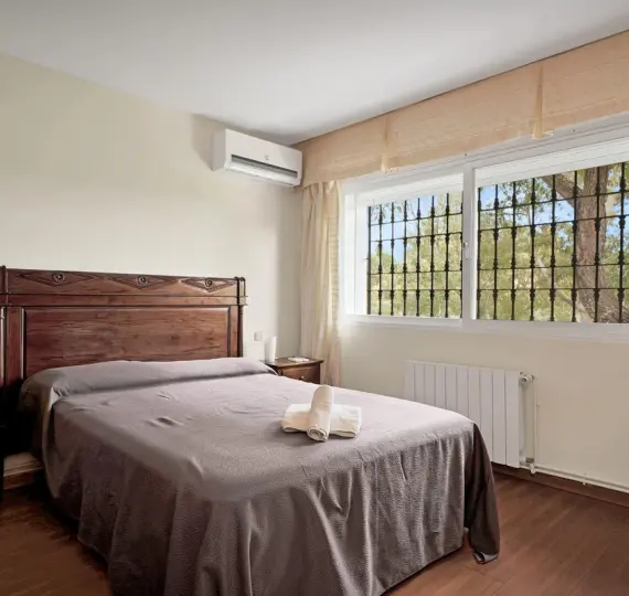 Oтдельно стоящая вилла R4649023