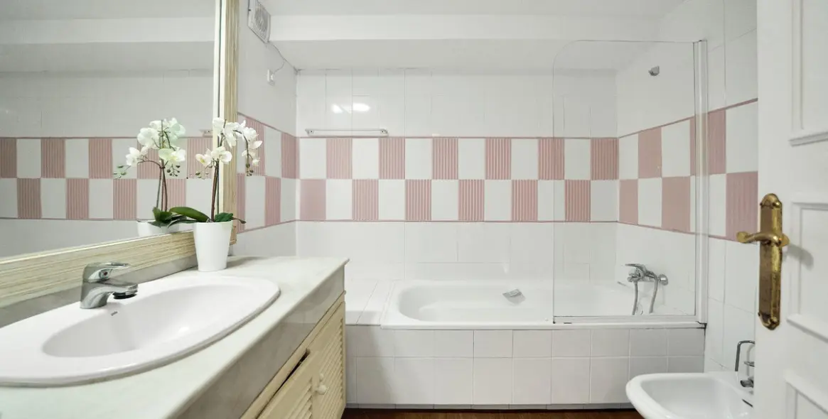 Venta de villa independiente en Elviria 41