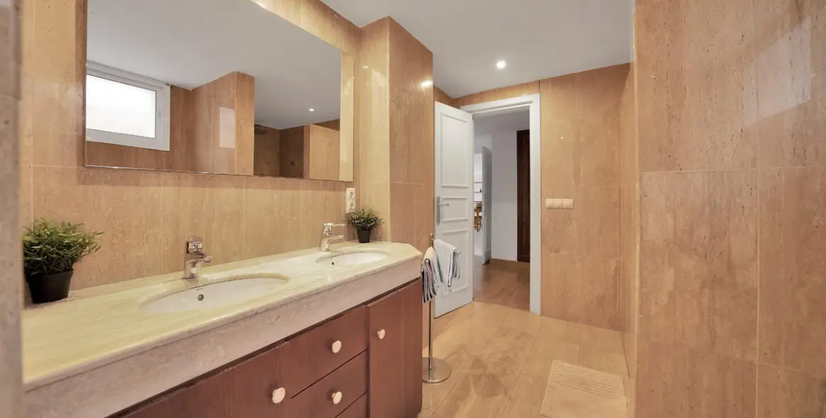 Venta de villa independiente en Elviria 47