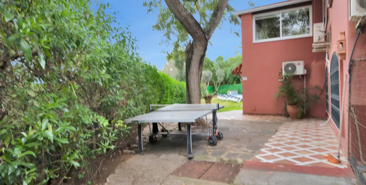 Venta de villa independiente en Elviria 59