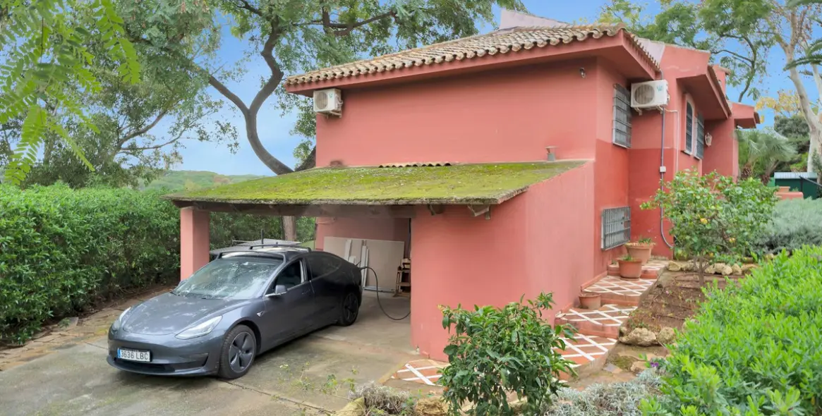 Venta de villa independiente en Elviria 61