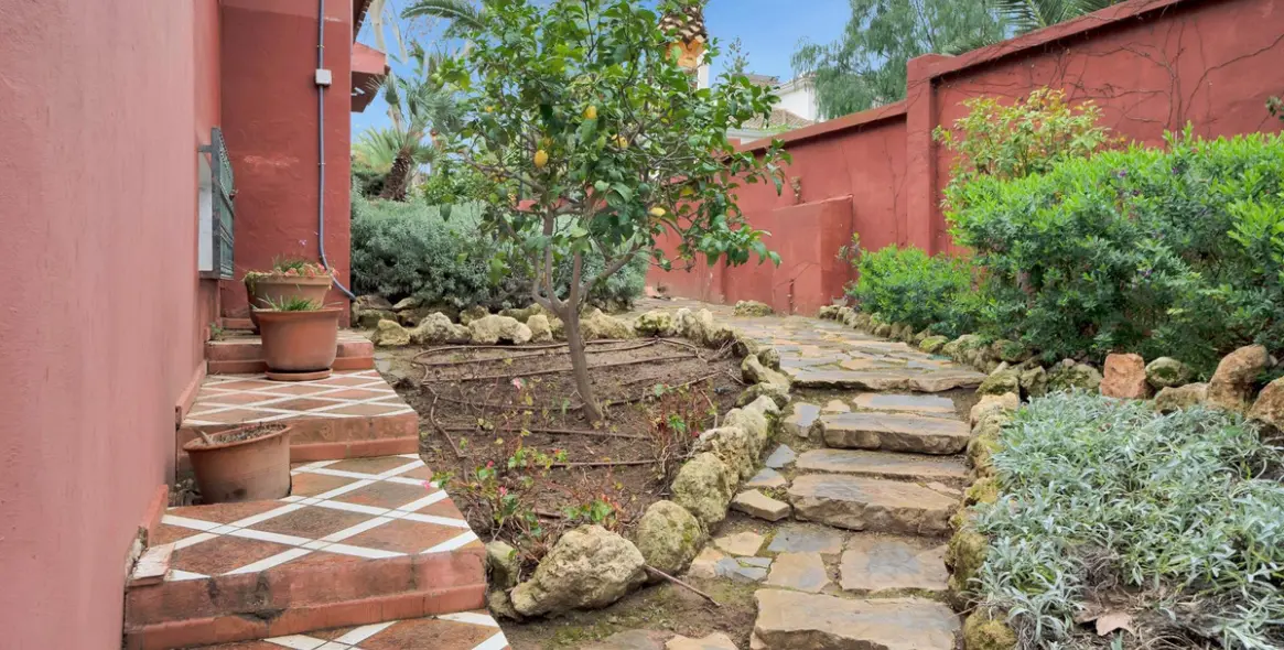 Venta de villa independiente en Elviria 62