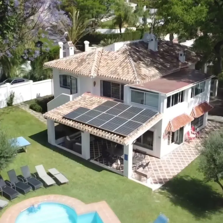 Sale of detached villa in Elviria