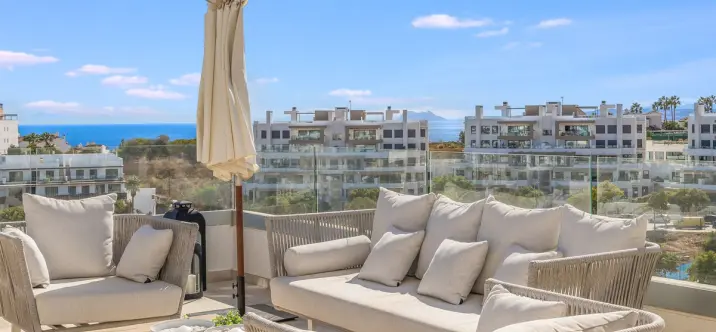 Продажа пентхауса в Estepona 1