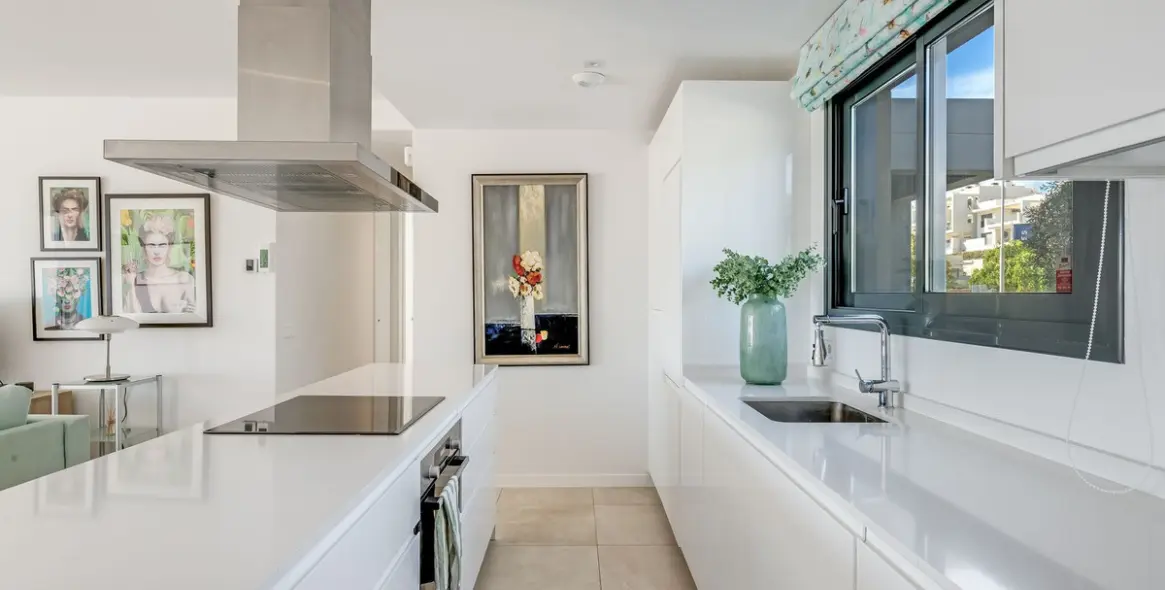 Sale of penthouse in Estepona 21