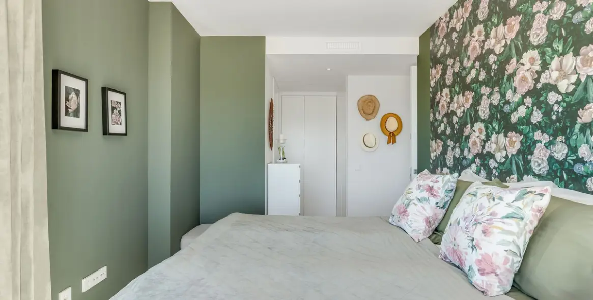 Sale of penthouse in Estepona 24