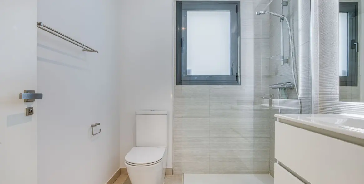 Sale of penthouse in Estepona 31