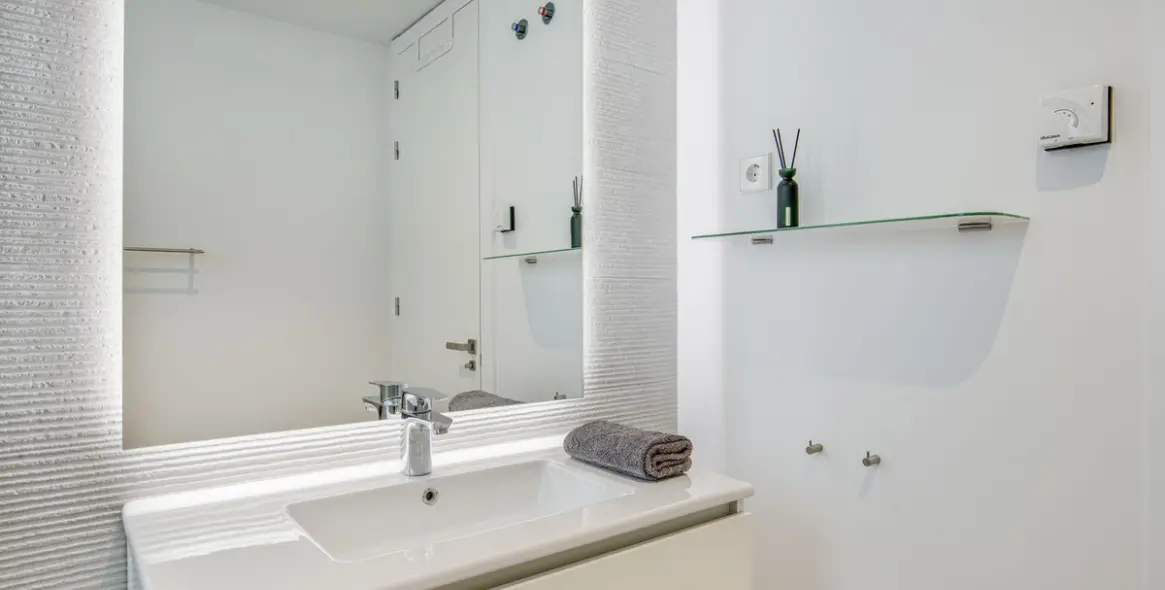 Sale of penthouse in Estepona 32