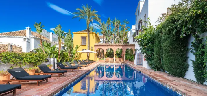 Townhouse R4887607 0