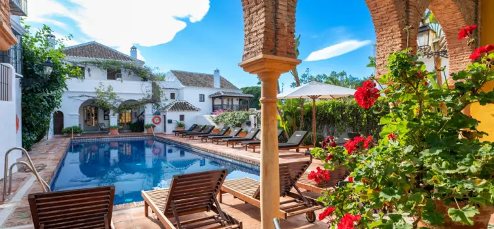 Townhouse R4887607 1