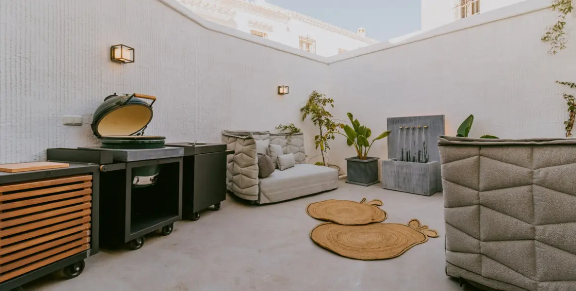 Sale of townhouse in The Golden Mile 10