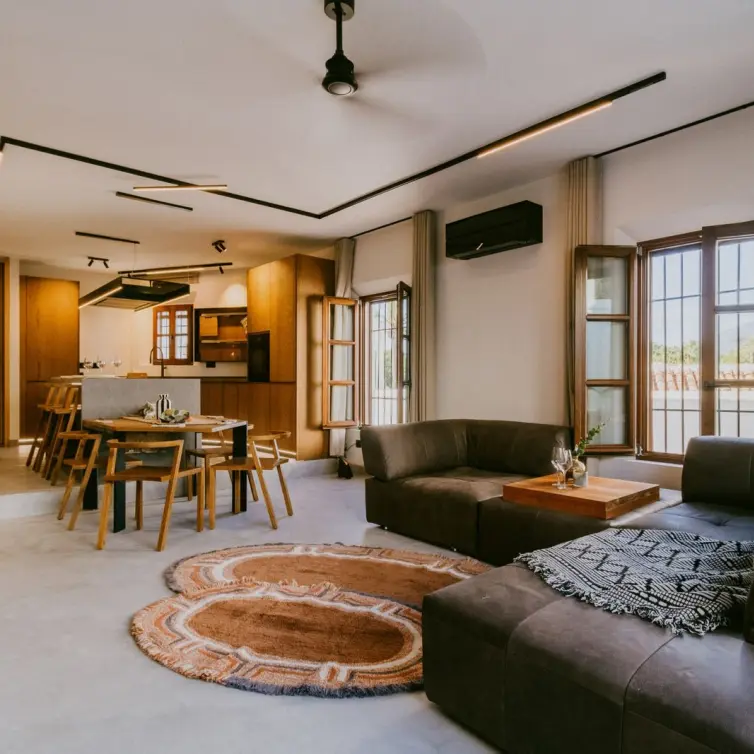 Sale of townhouse in The Golden Mile
