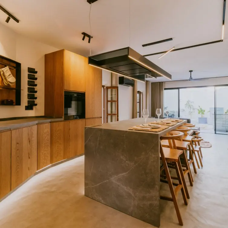 Sale of townhouse in The Golden Mile