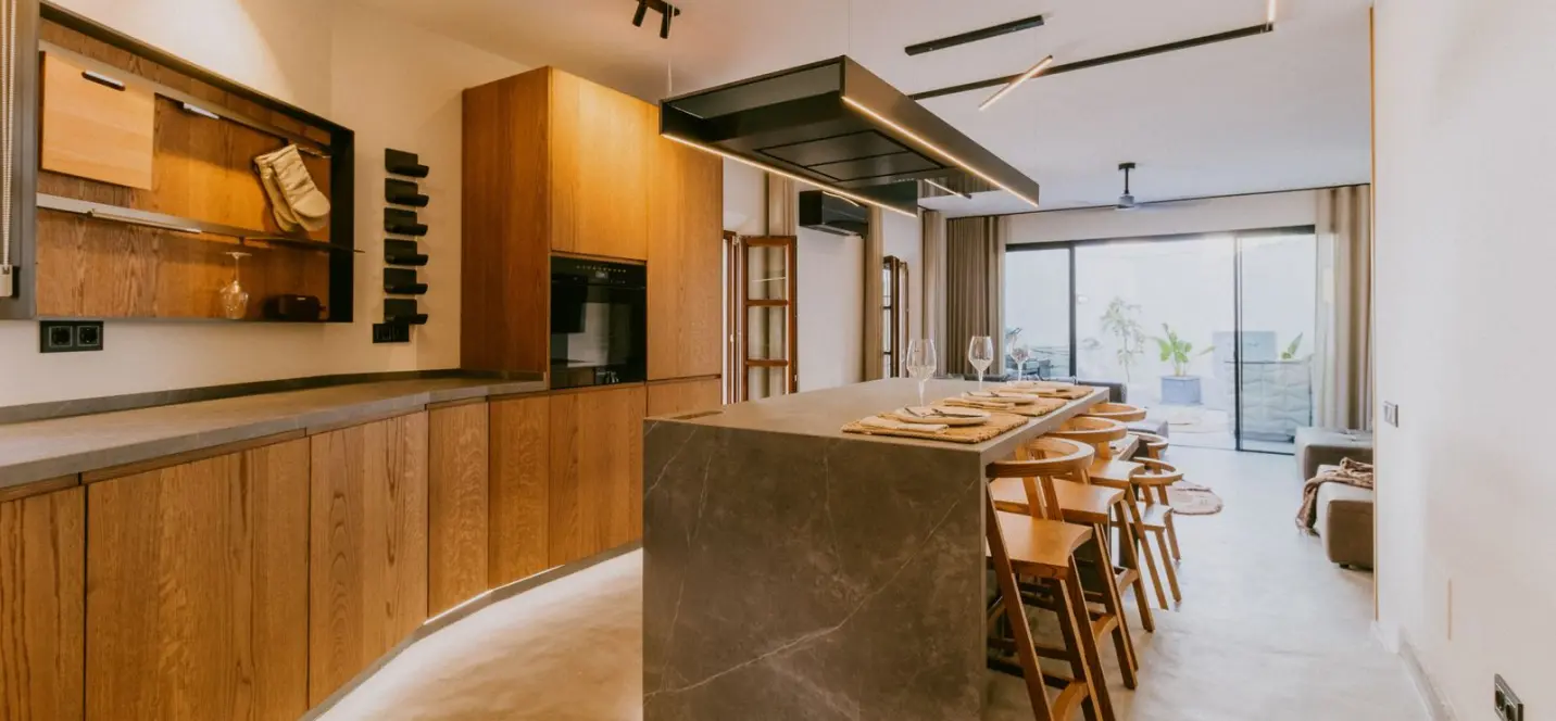 Sale of townhouse in The Golden Mile 3