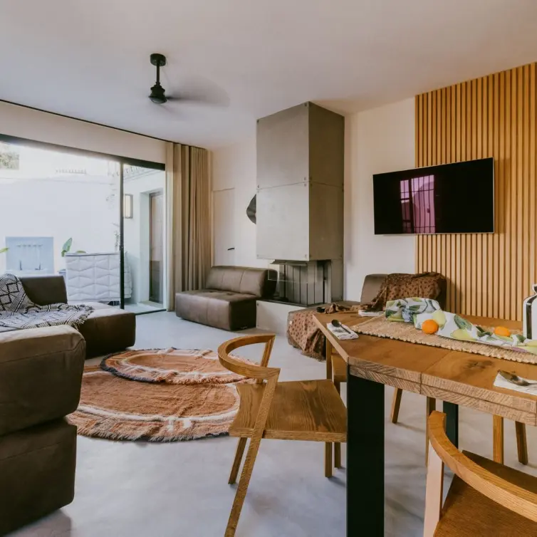 Sale of townhouse in The Golden Mile