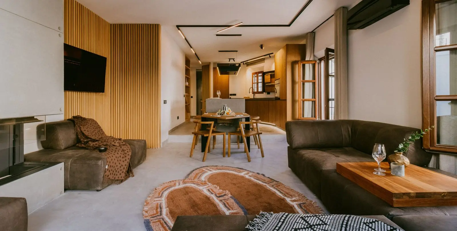 Sale of townhouse in The Golden Mile 6
