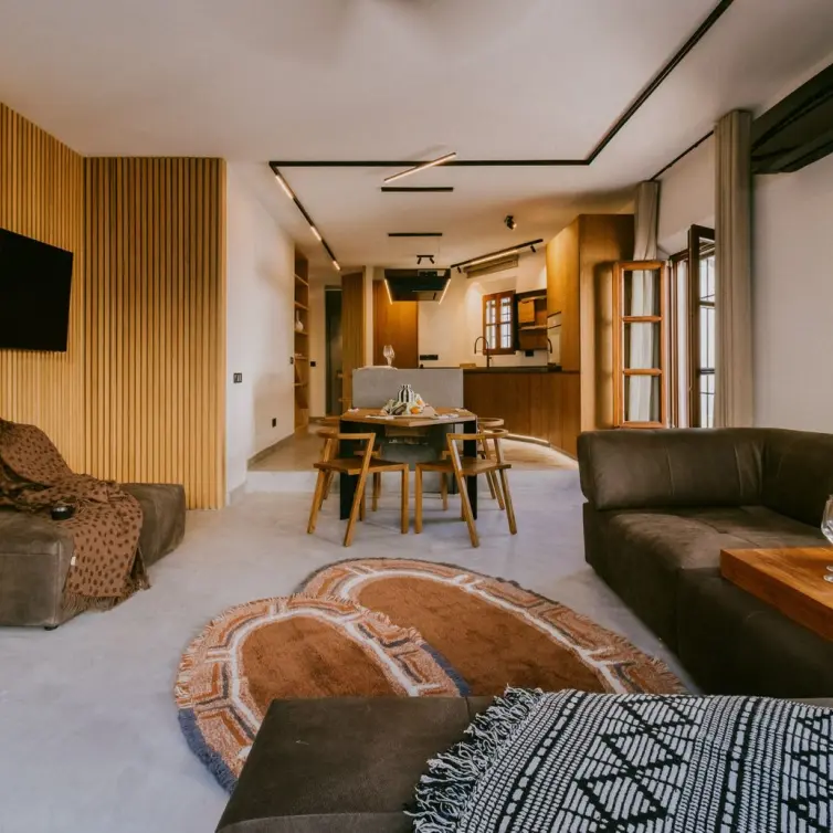 Sale of townhouse in The Golden Mile