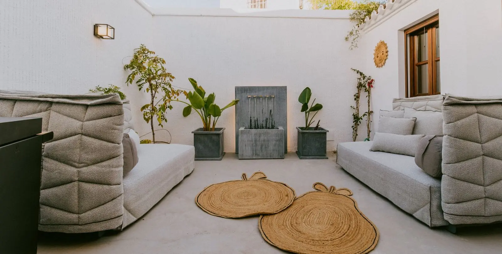Sale of townhouse in The Golden Mile 8