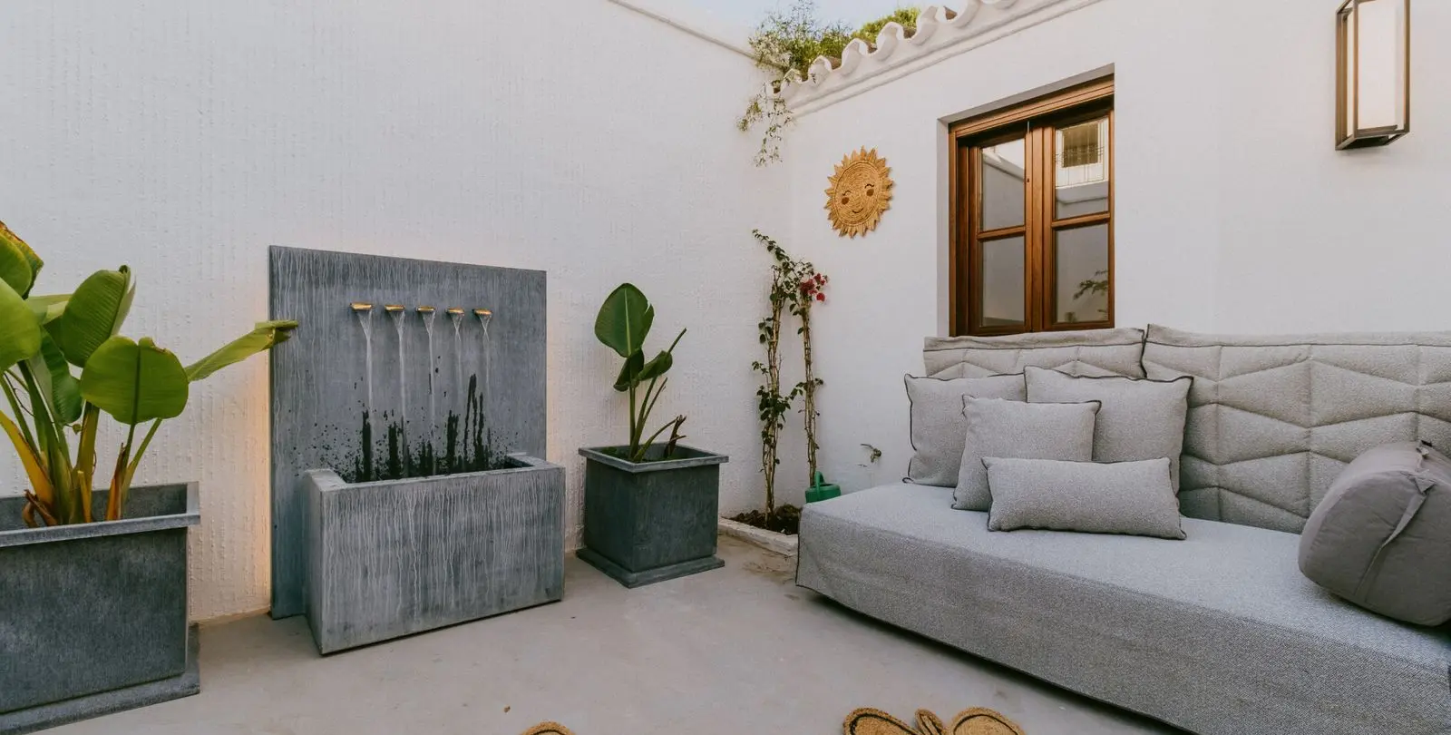 Sale of townhouse in The Golden Mile 9