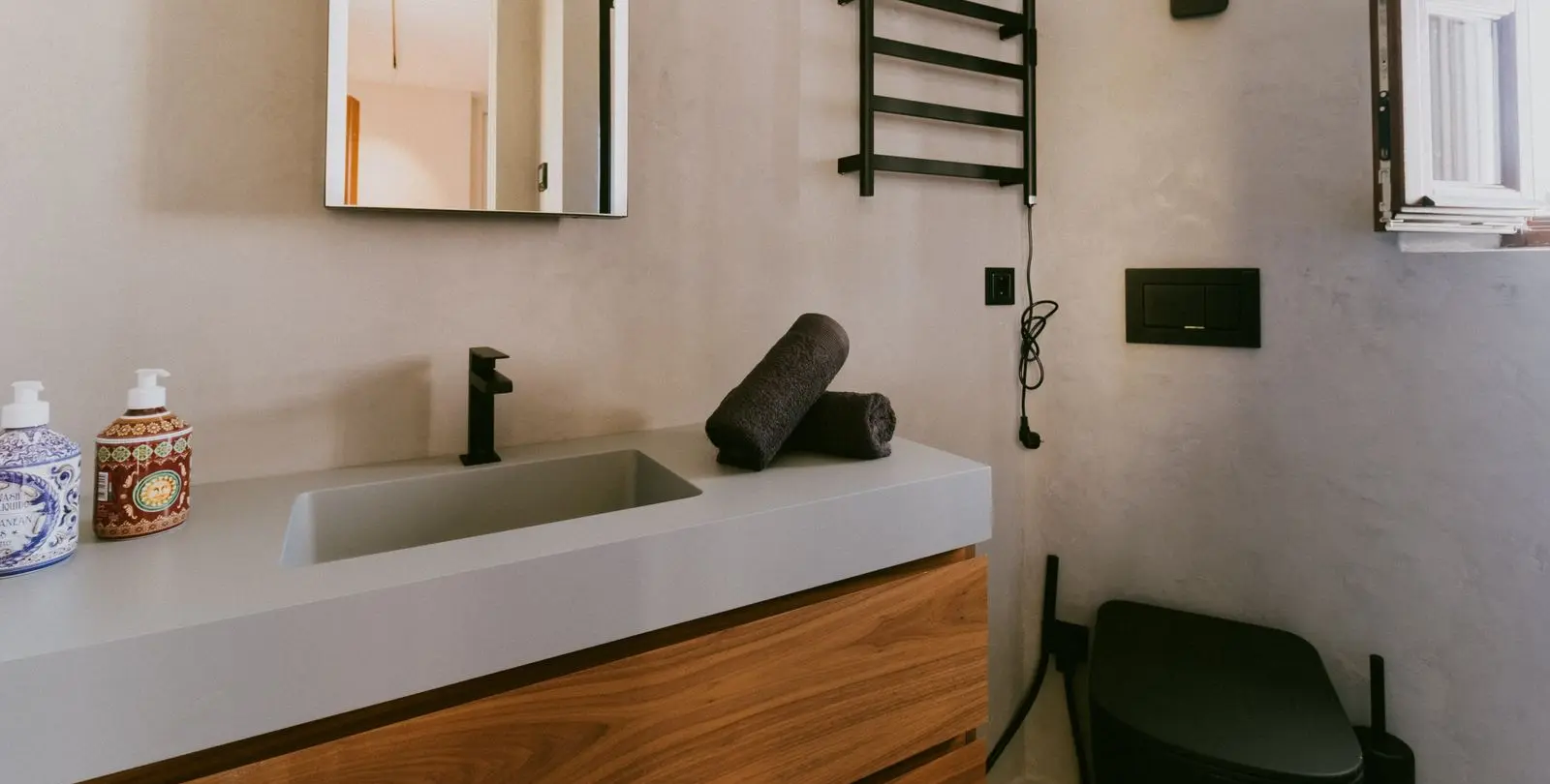 Sale of townhouse in The Golden Mile 20