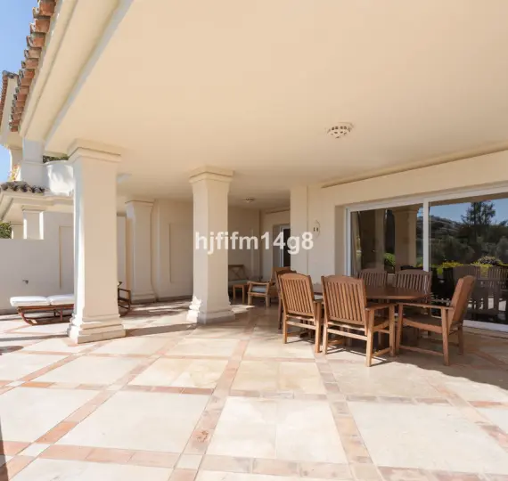 Apartamento en planta baja R4970104