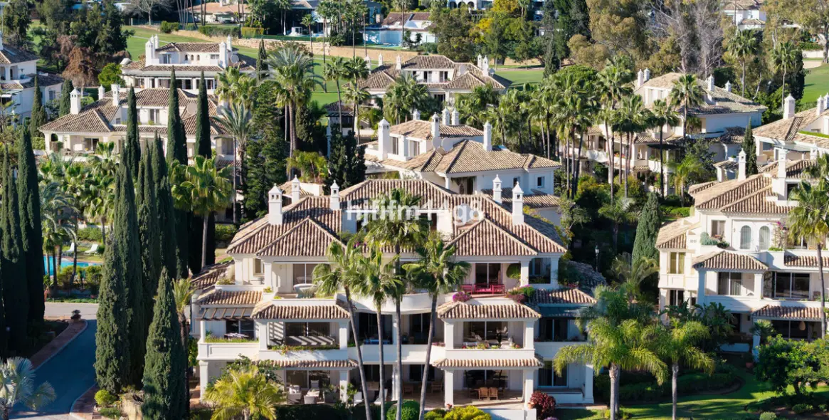 Venta de apartamento en planta baja en Nueva Andalucía 23