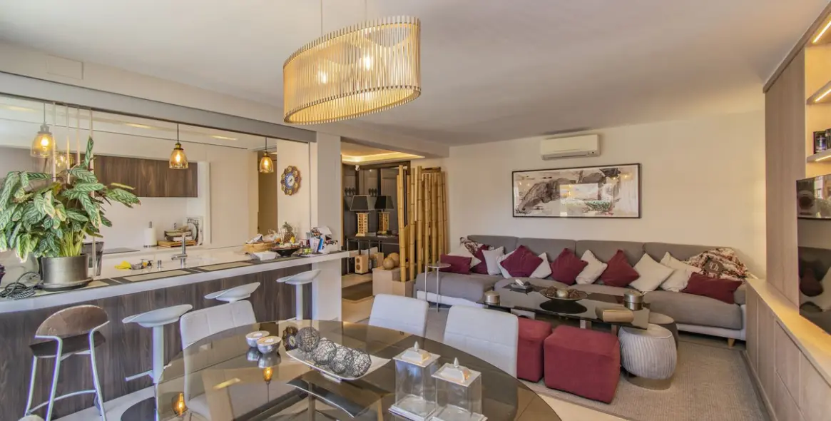 Sale of middle floor apartment in Marbella 12