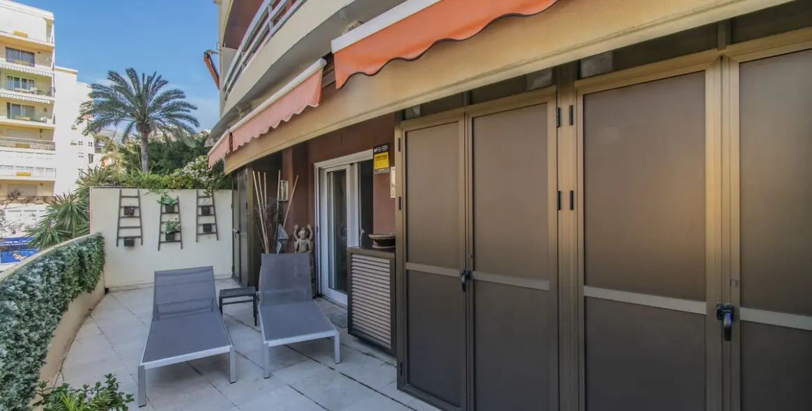 Sale of middle floor apartment in Marbella 16