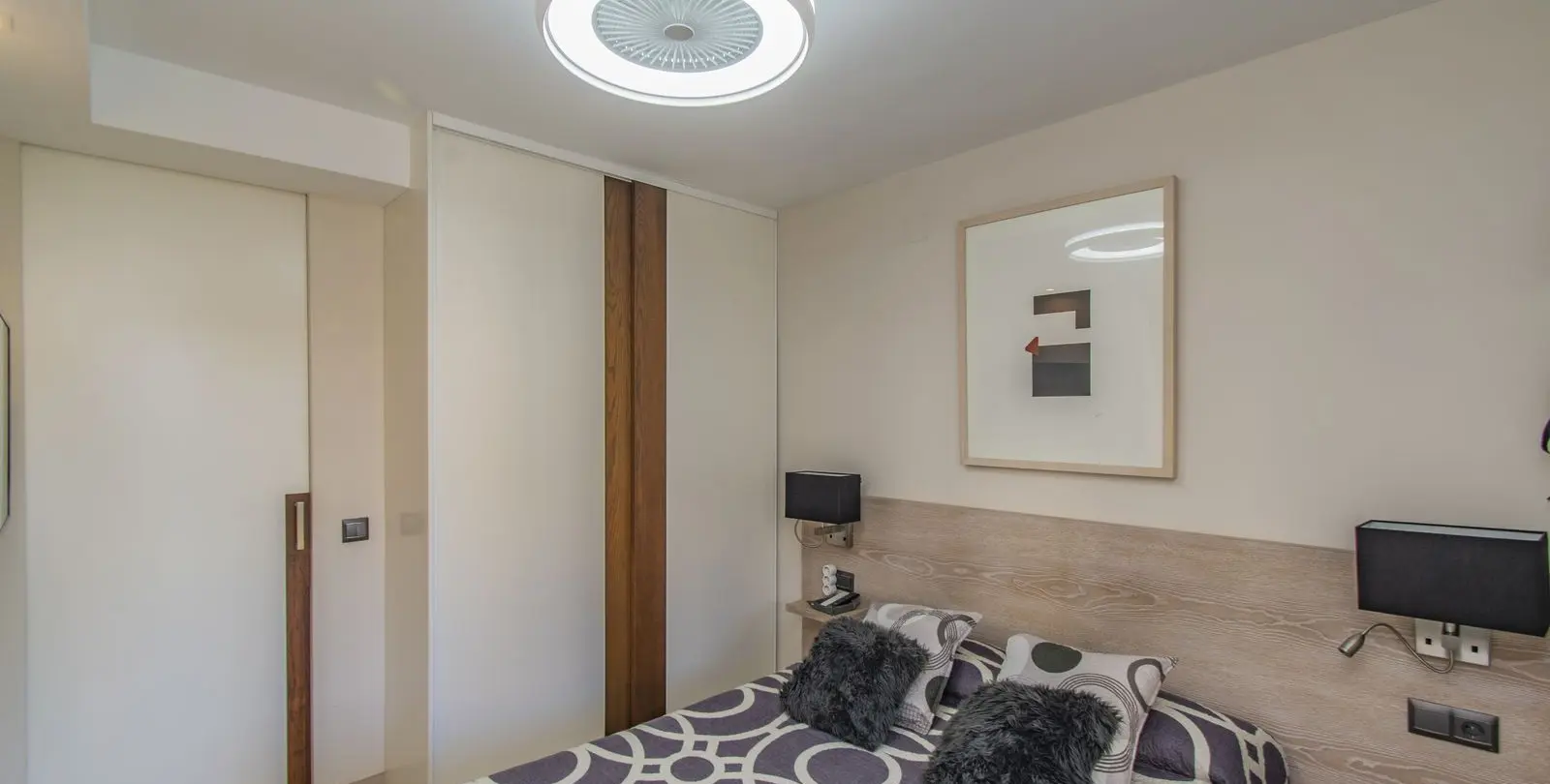 Venta de apartamento en planta media en Marbella 10