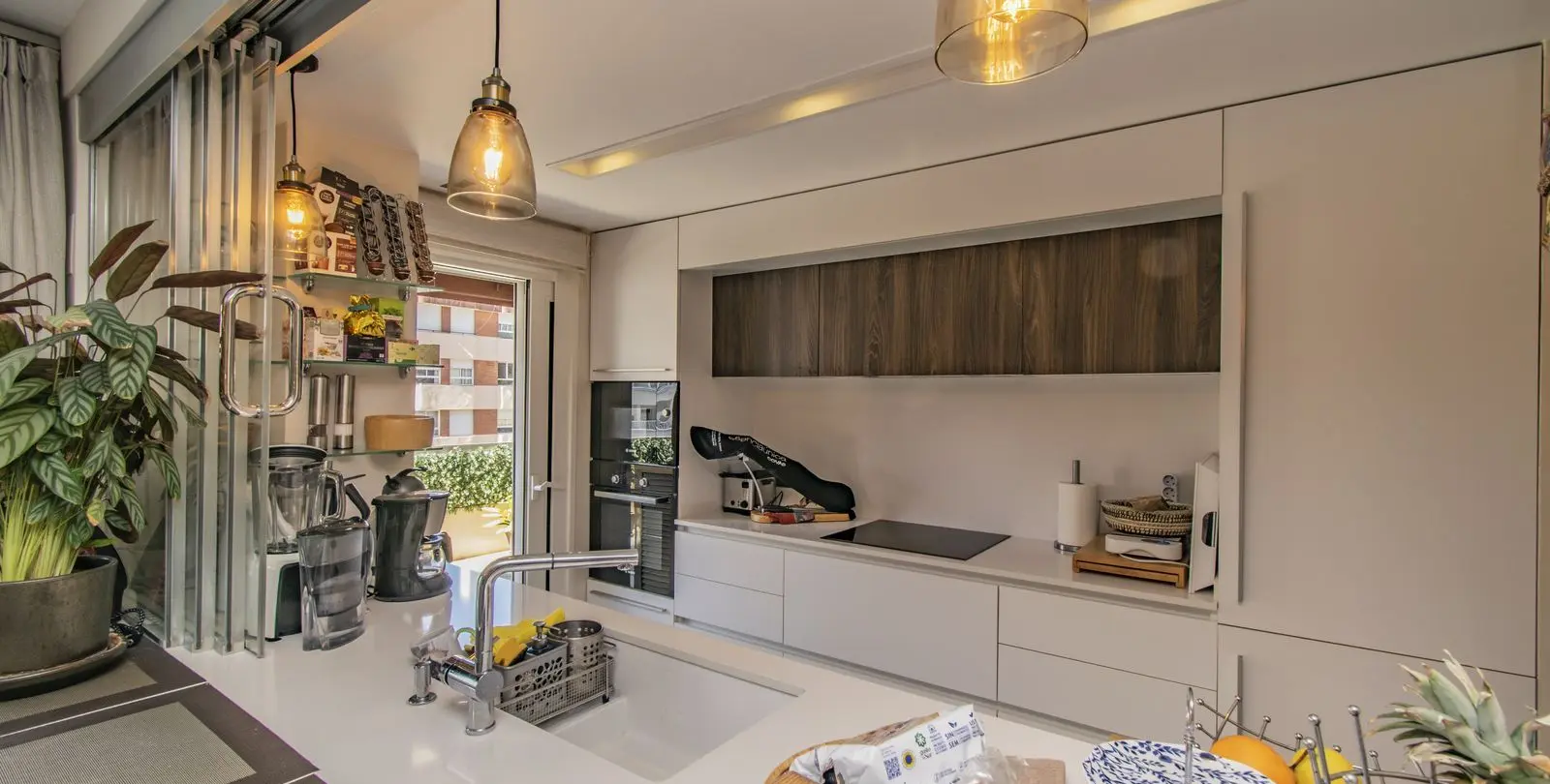 Venta de apartamento en planta media en Marbella 11